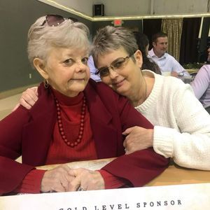 Meet your Posher, Dana